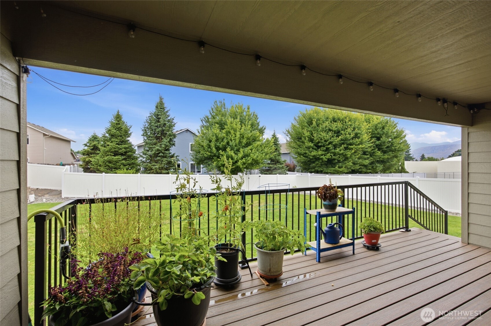 1720 Soden Street Property Photo 23