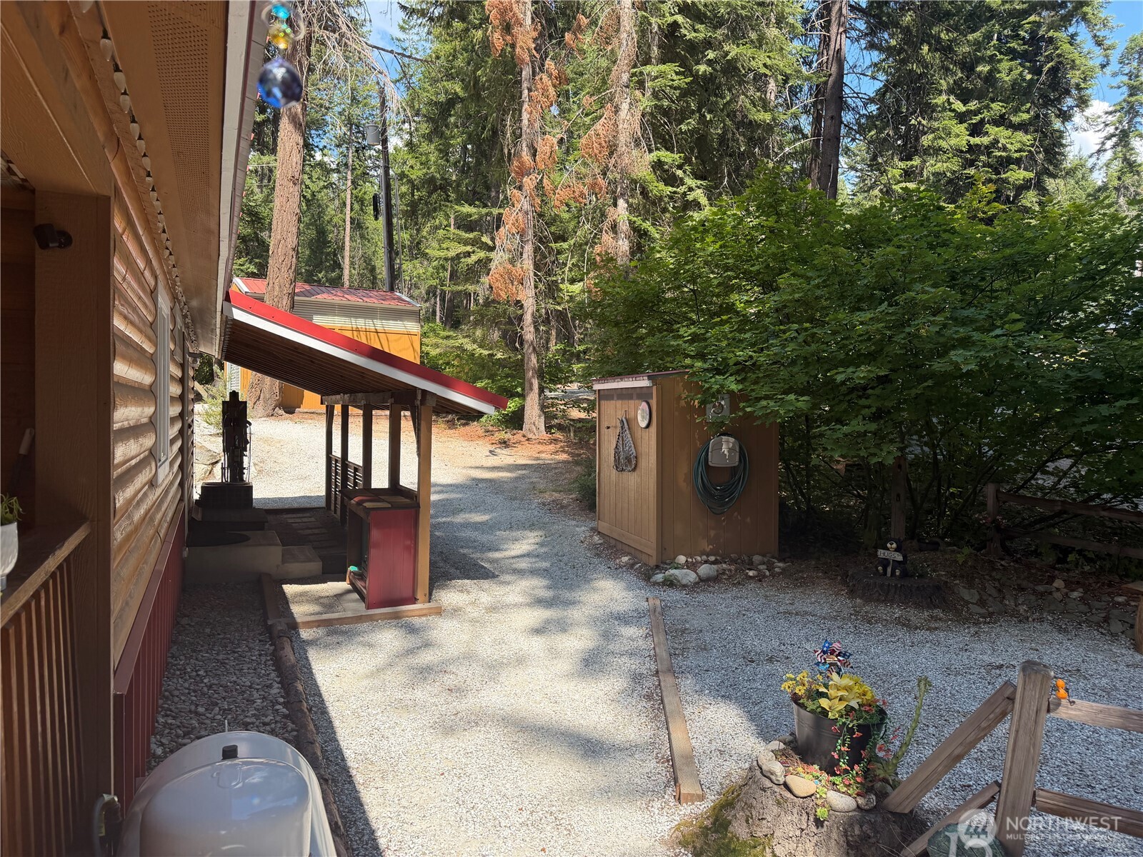 22601 Corral Street Property Photo 16