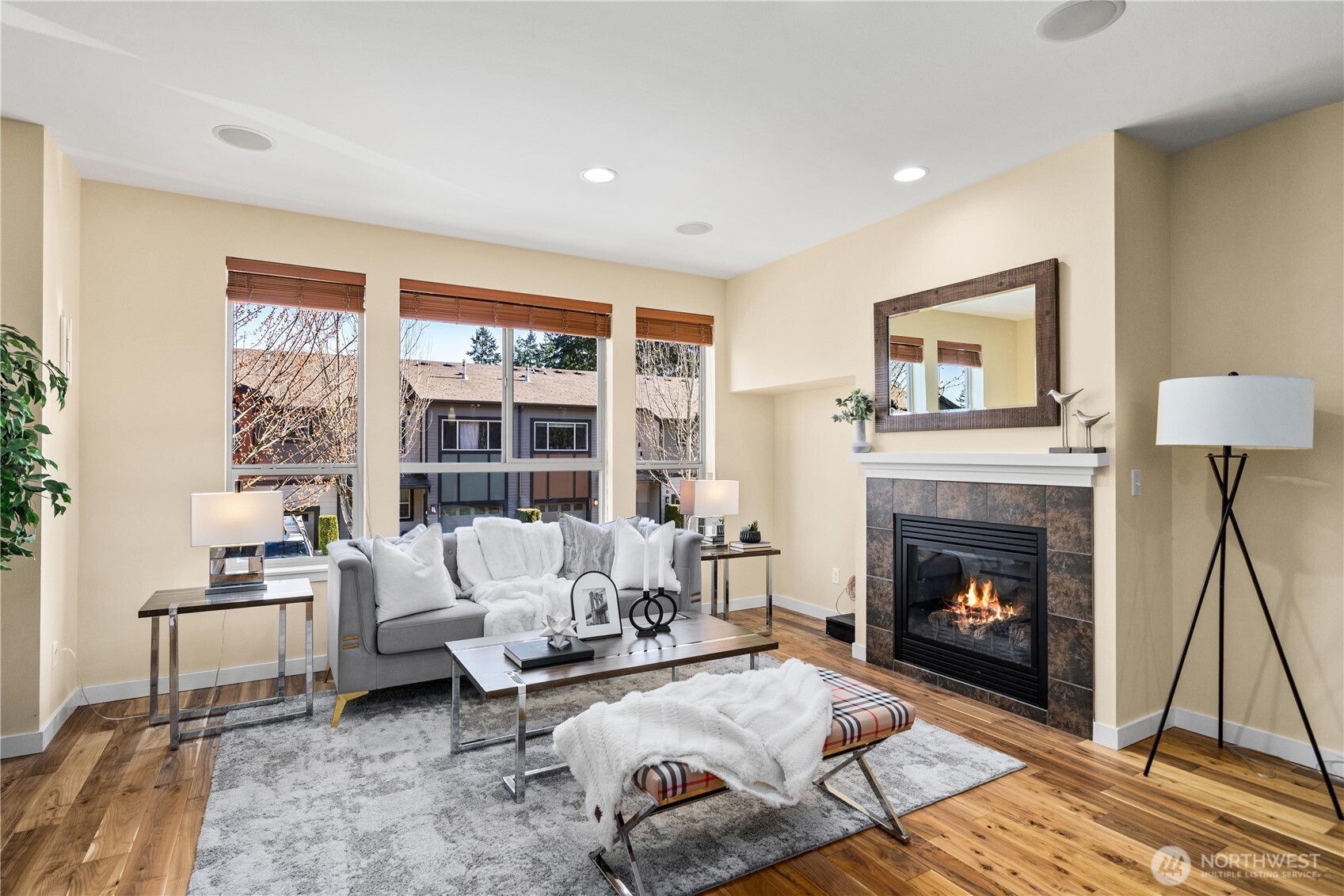 16528 2nd Park Property Photo 1