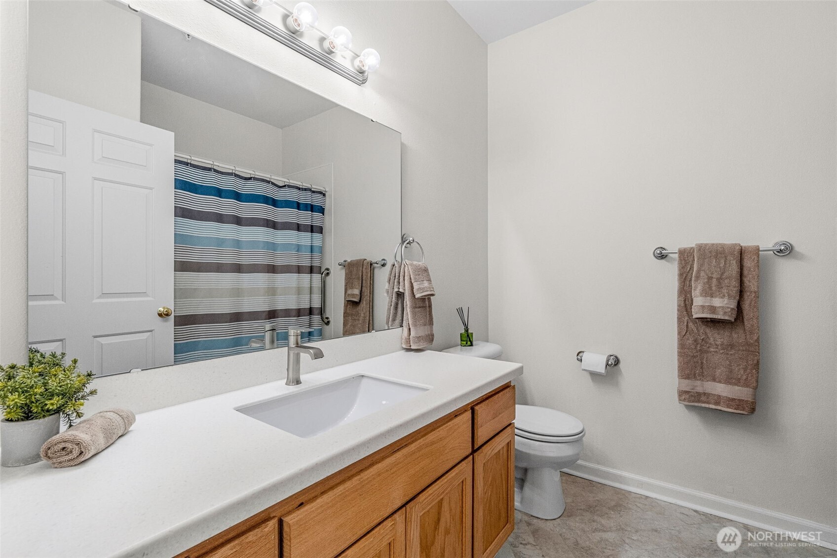 2420 Grand Avenue 101 Property Photo 19