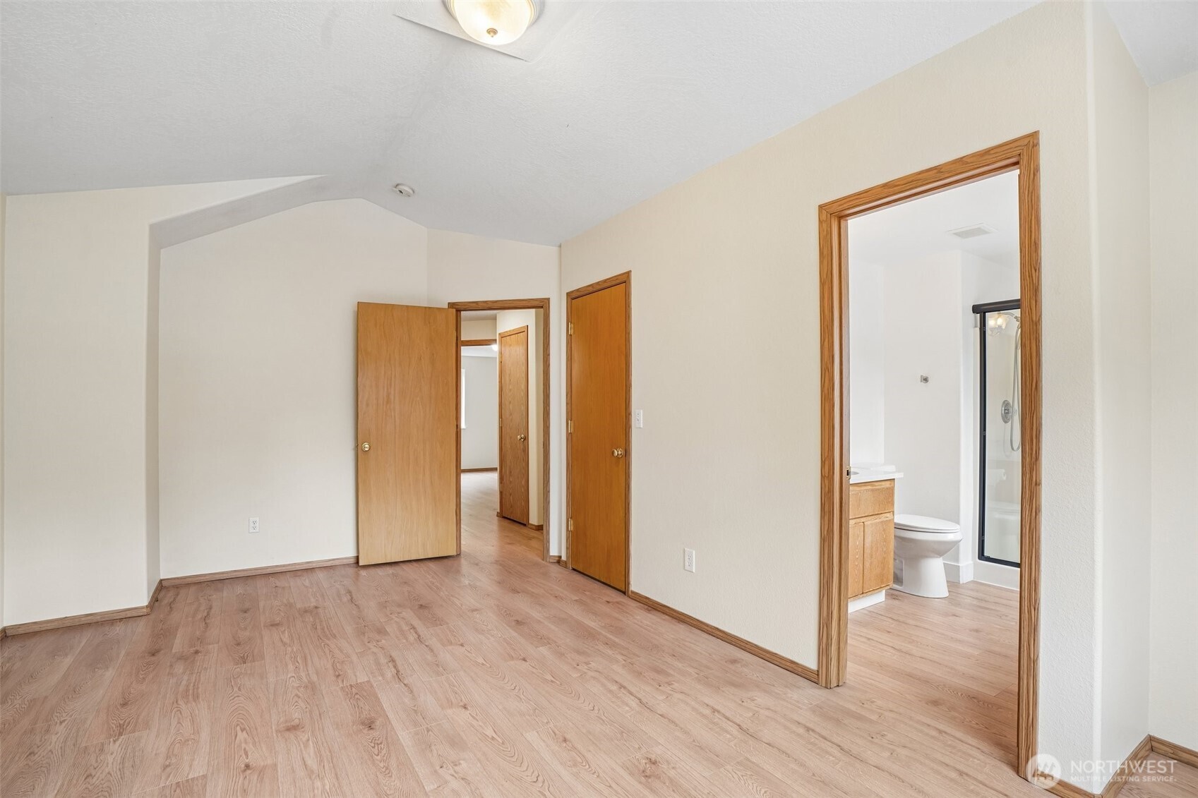 2217 Ne 137th Court Property Photo 14