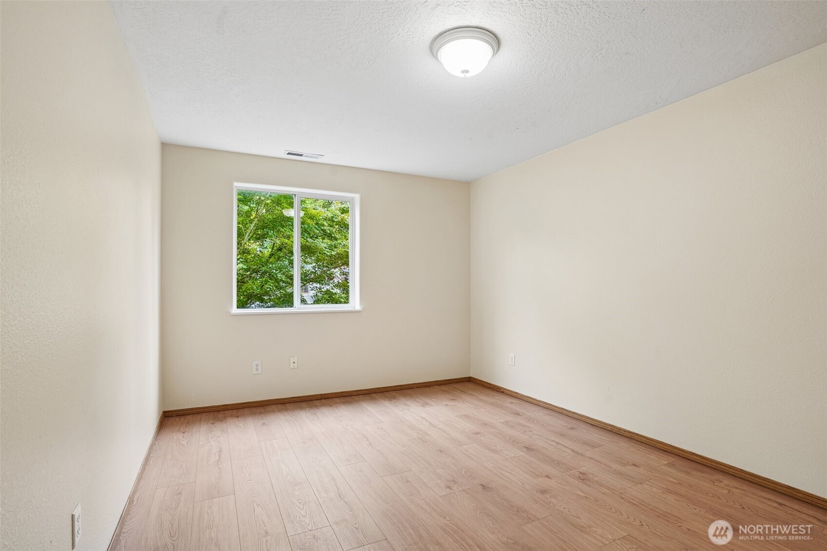 2217 Ne 137th Court Property Photo 20