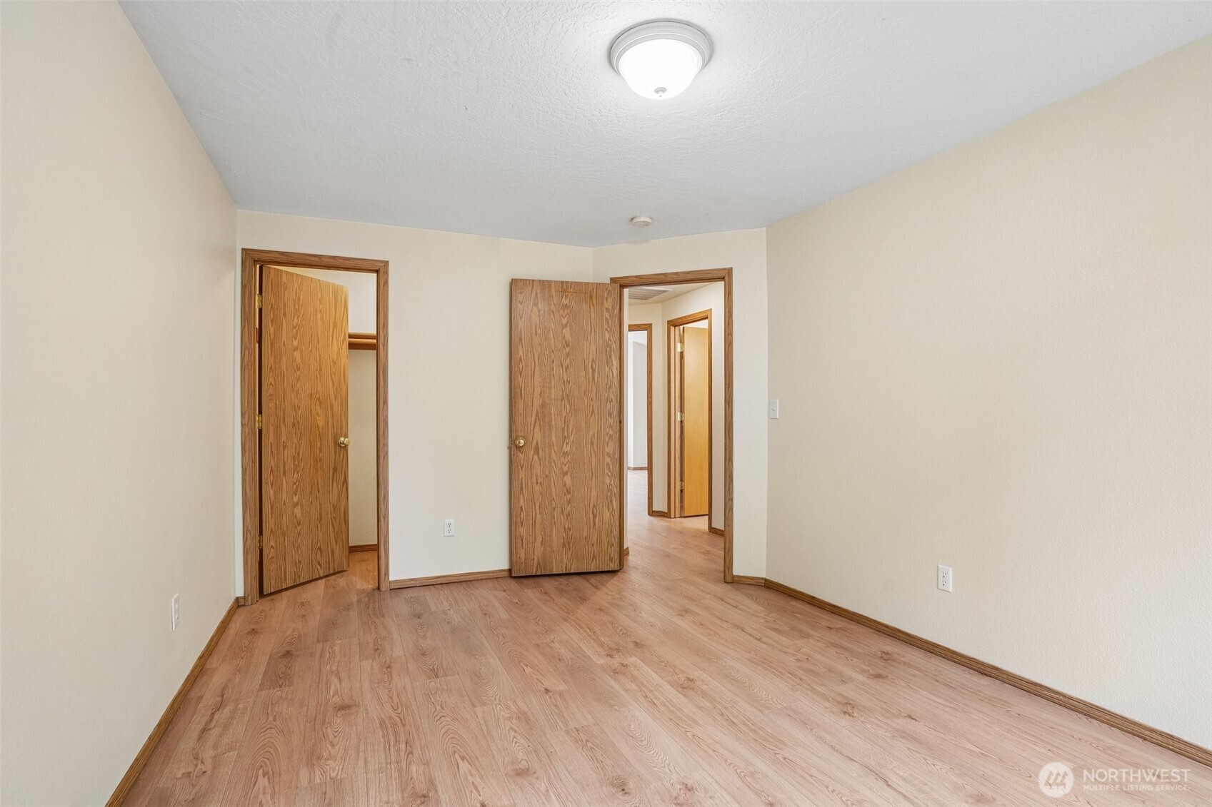 2217 Ne 137th Court Property Photo 22