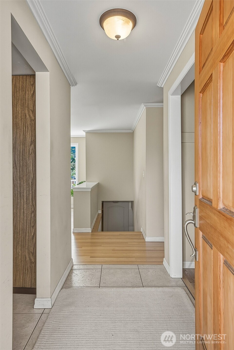 9804 241st Place Property Photo 6