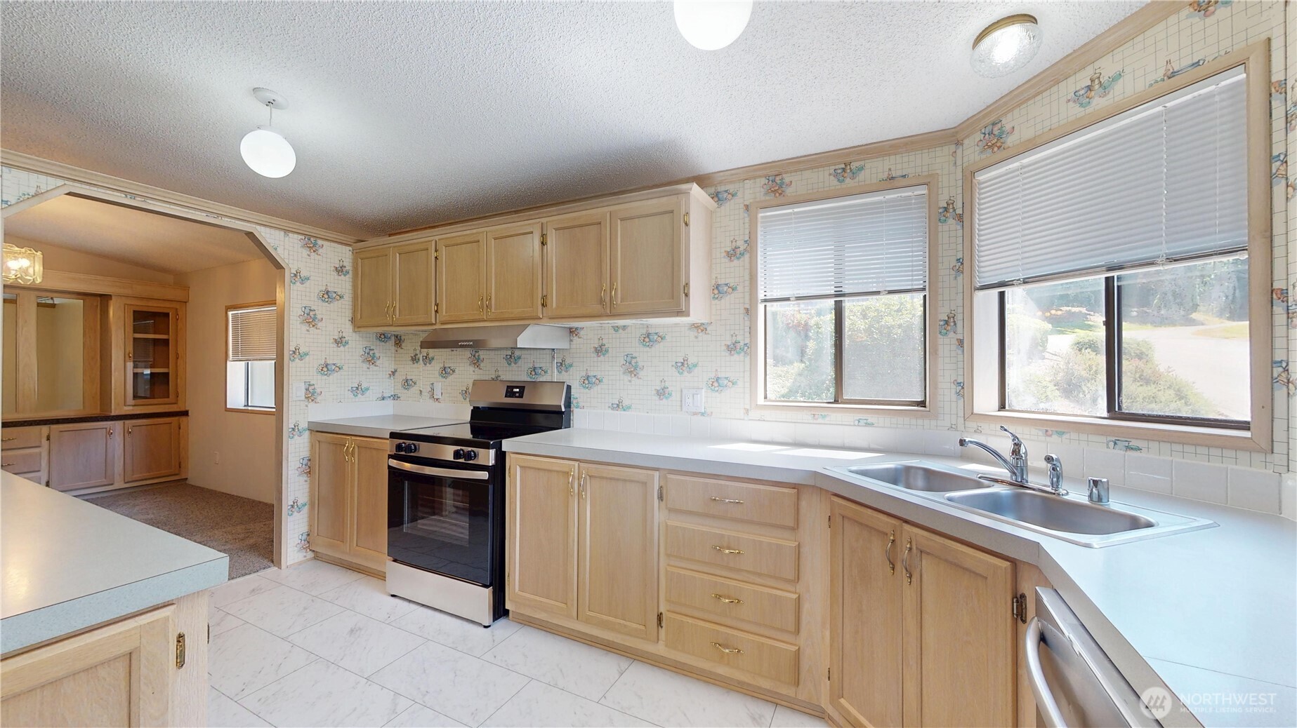 9470 Silver Creek Lane 44 Property Photo 11
