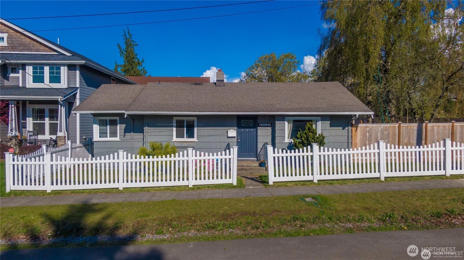 3813 N Mullen Street Property Photo 2
