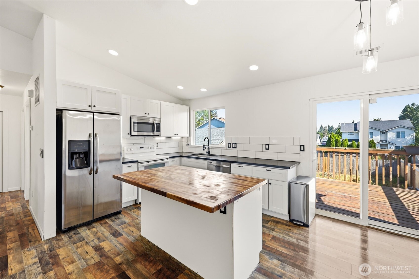 1119 127th Street Property Photo 6