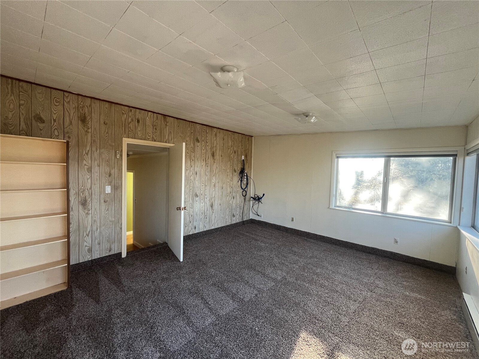 2501 E Sunset Drive Property Photo 15