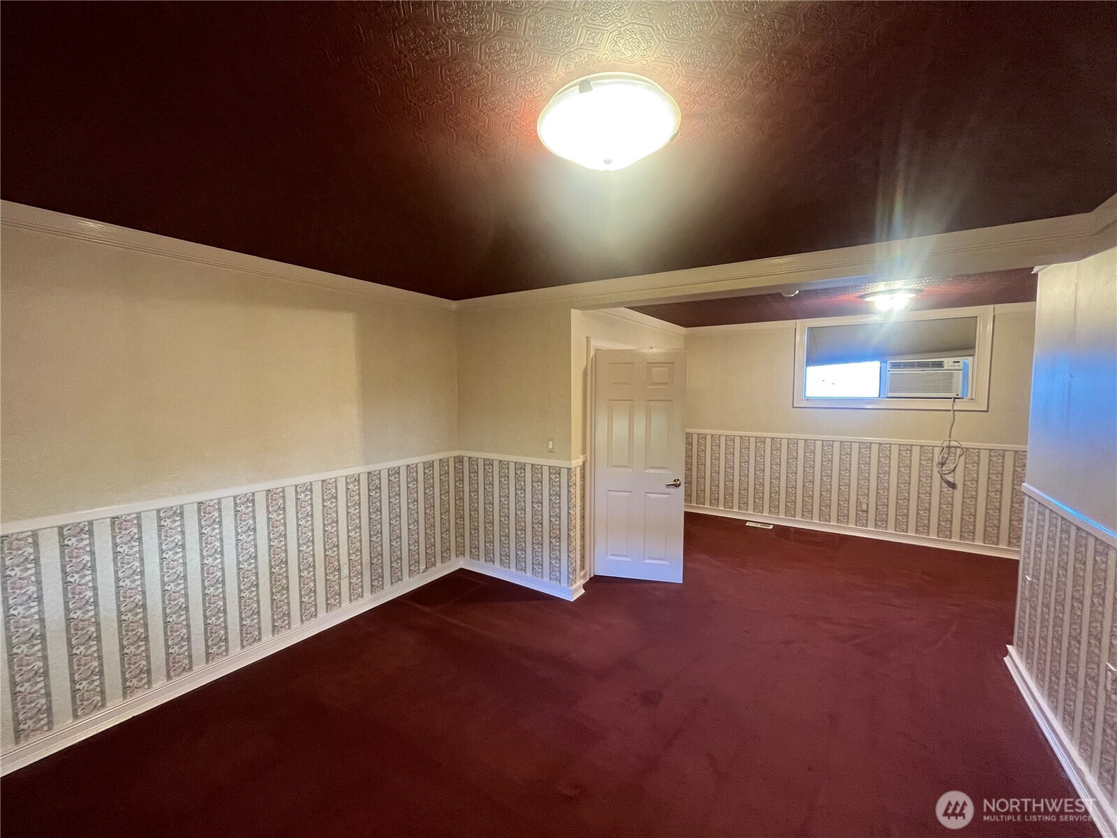 2501 E Sunset Drive Property Photo 19