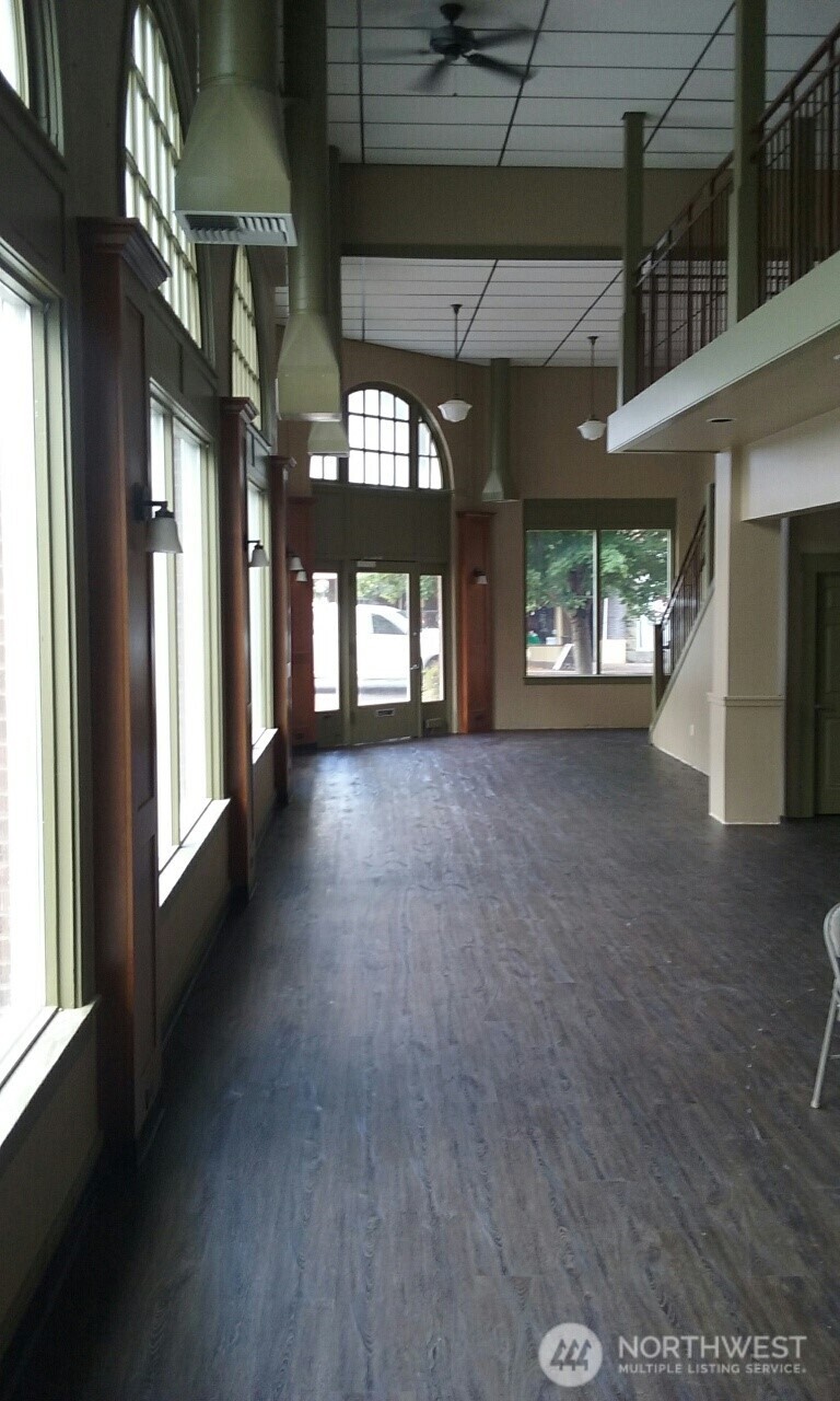 402 N Tower Avenue Property Photo 4