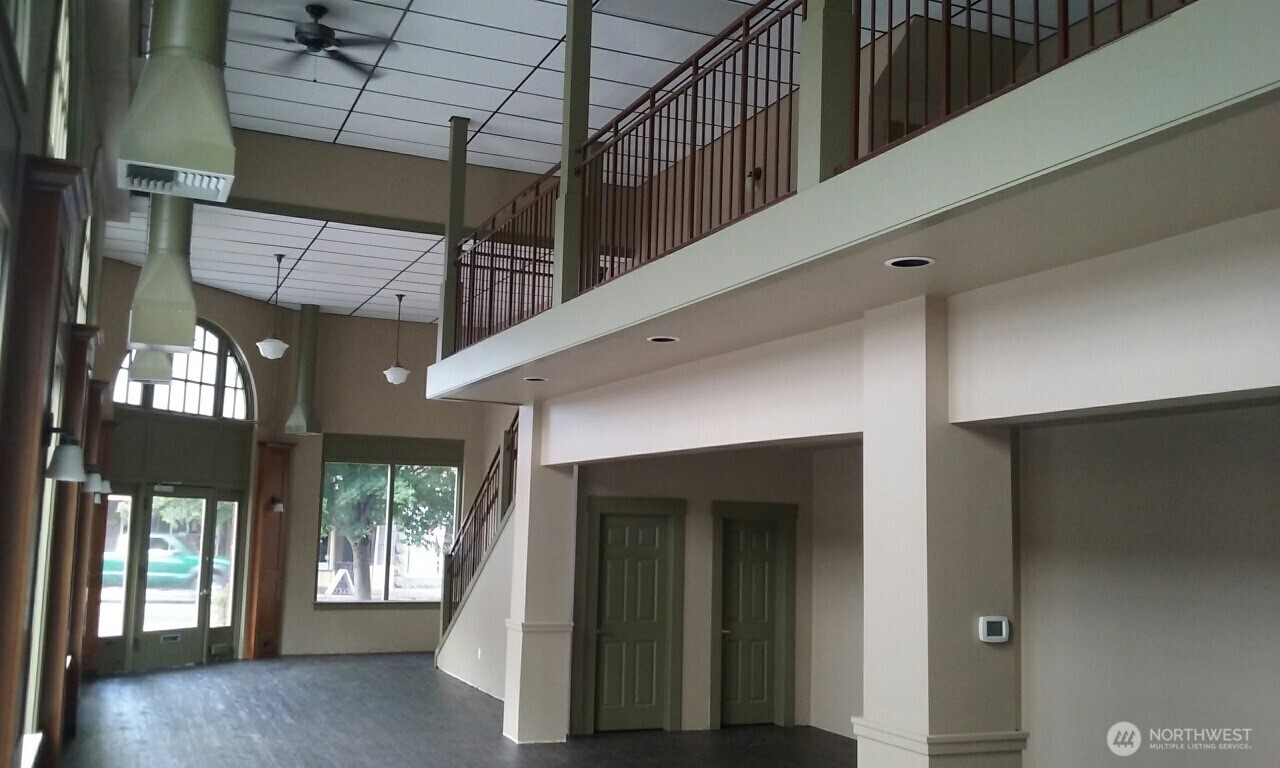 402 N Tower Avenue Property Photo 5