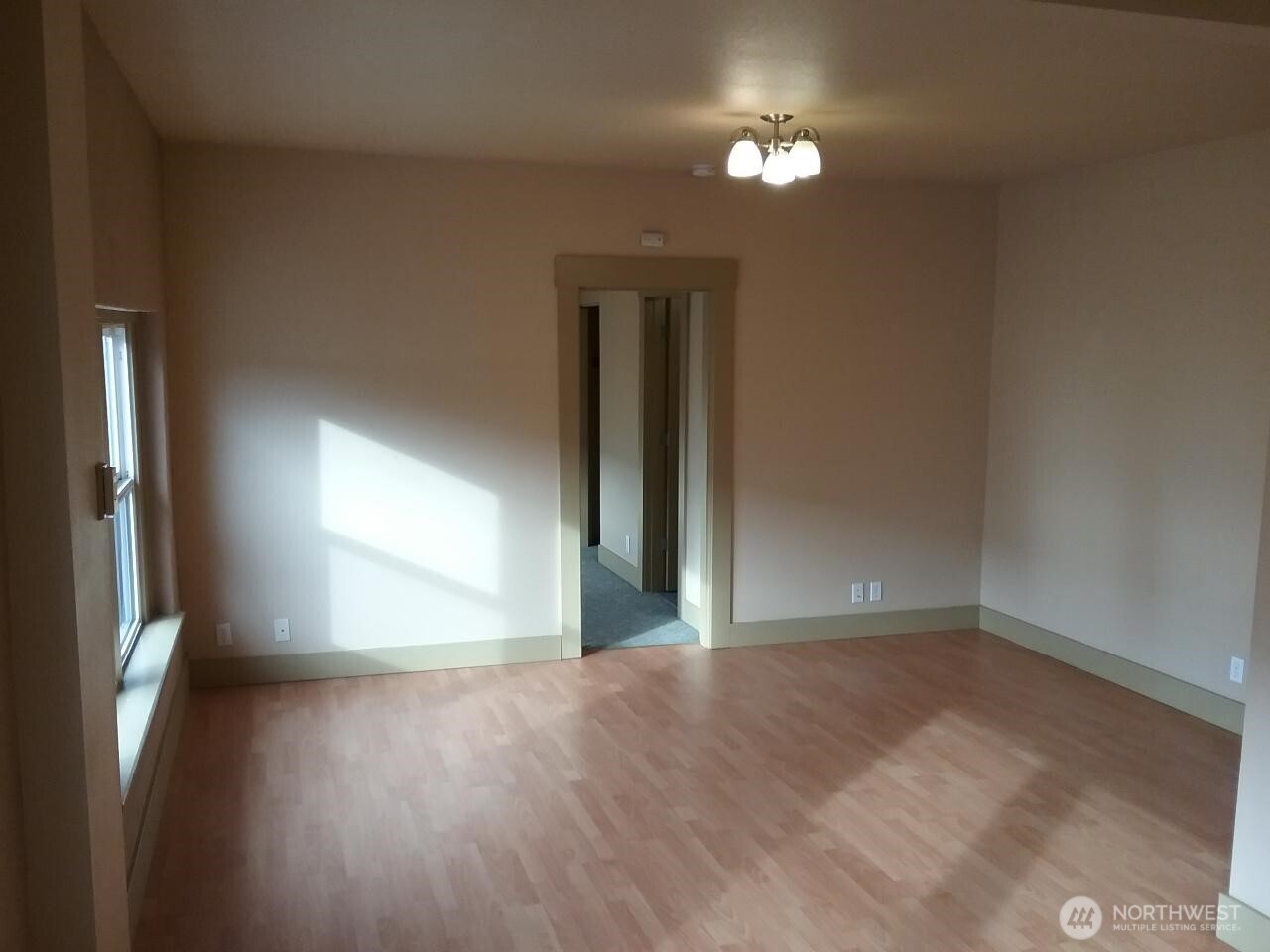 402 N Tower Avenue Property Photo 13