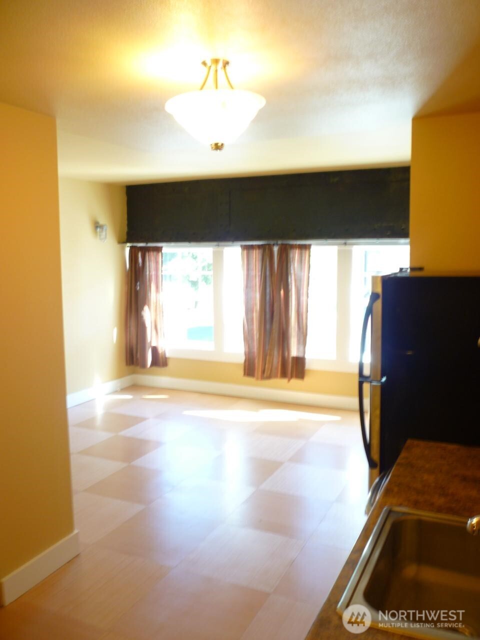 402 N Tower Avenue Property Photo 27