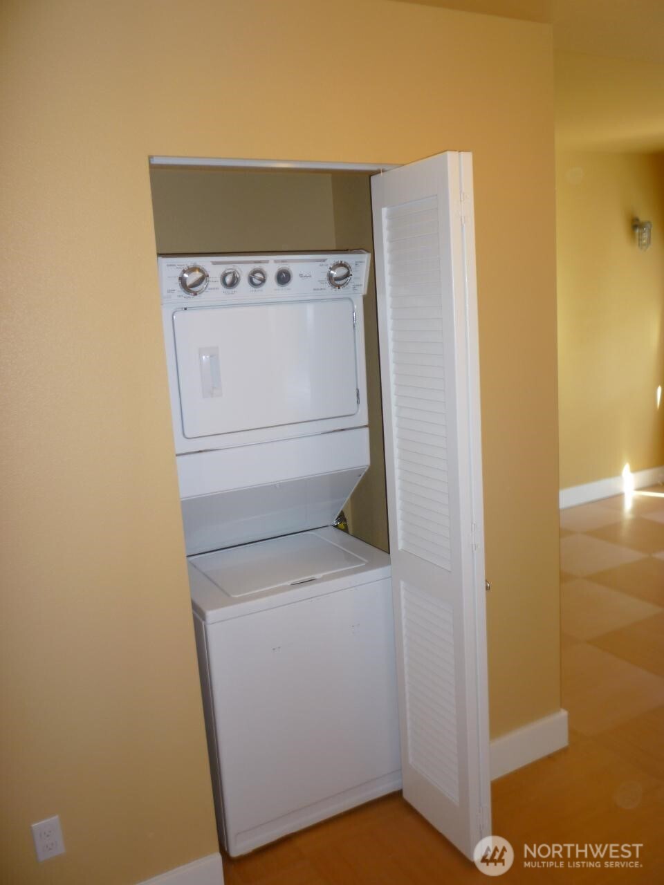 402 N Tower Avenue Property Photo 28