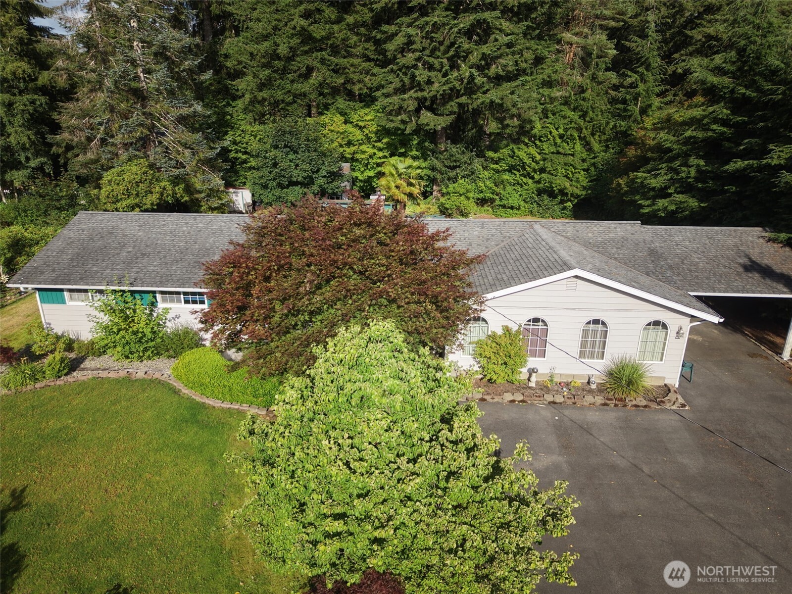 371 Se Evergreen Loop Property Photo 1