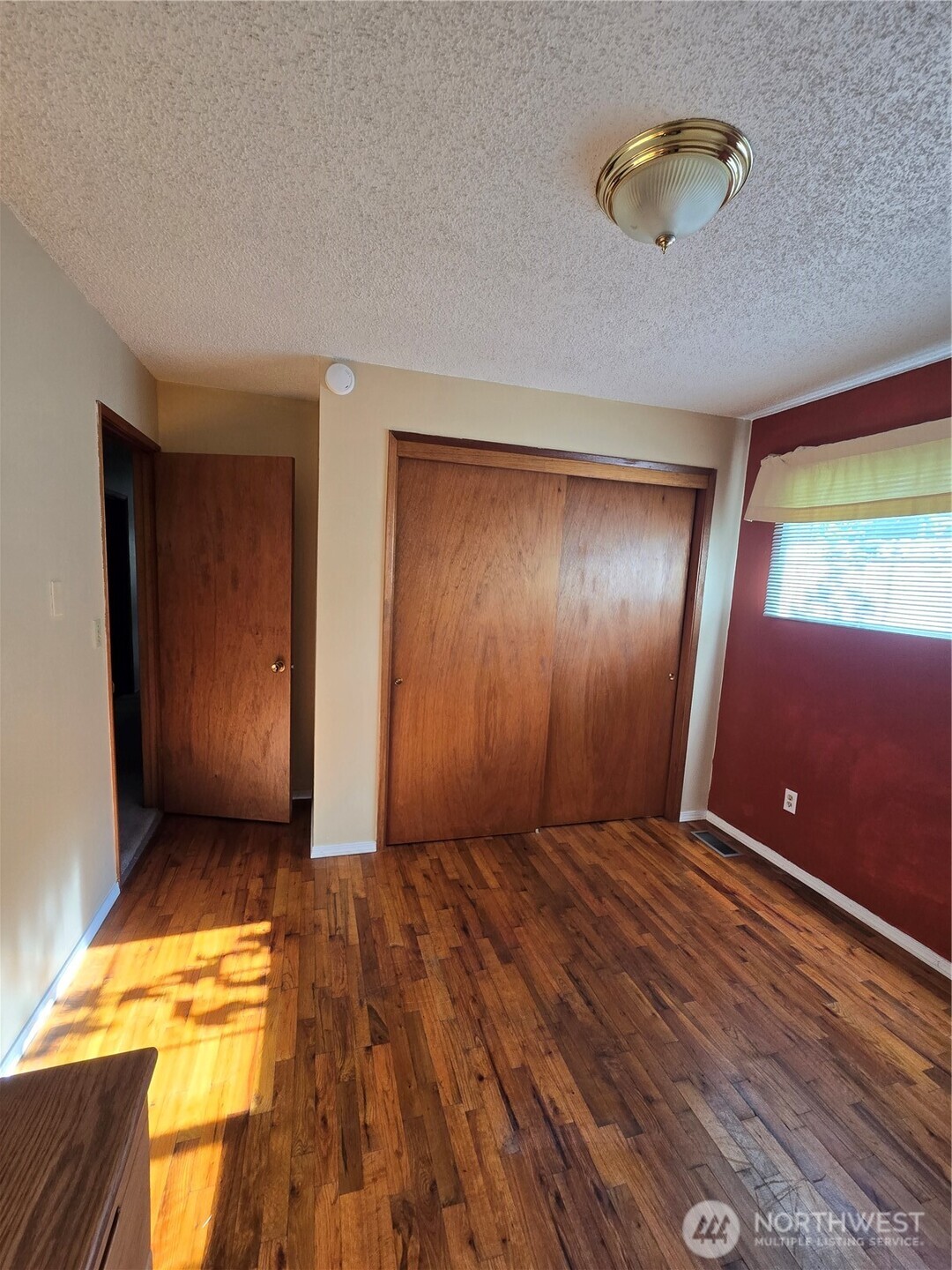 371 Se Evergreen Loop Property Photo 8