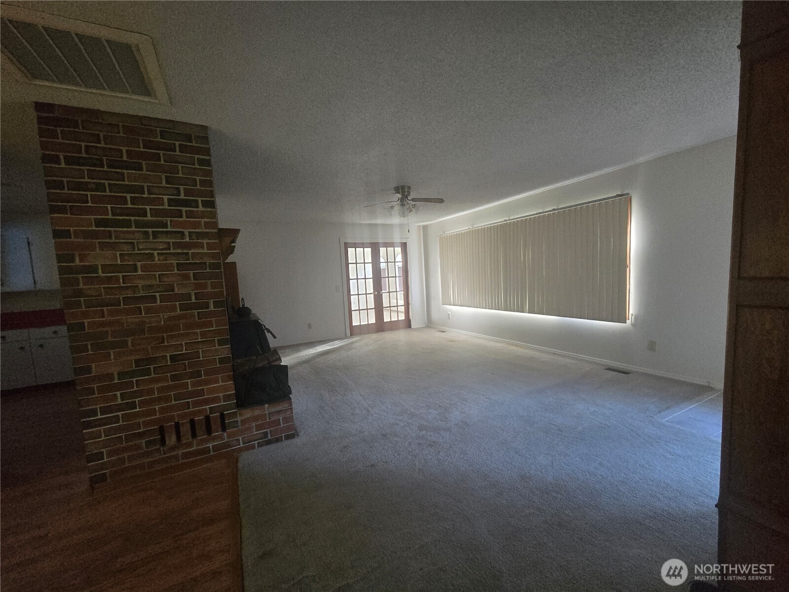 371 Se Evergreen Loop Property Photo 27