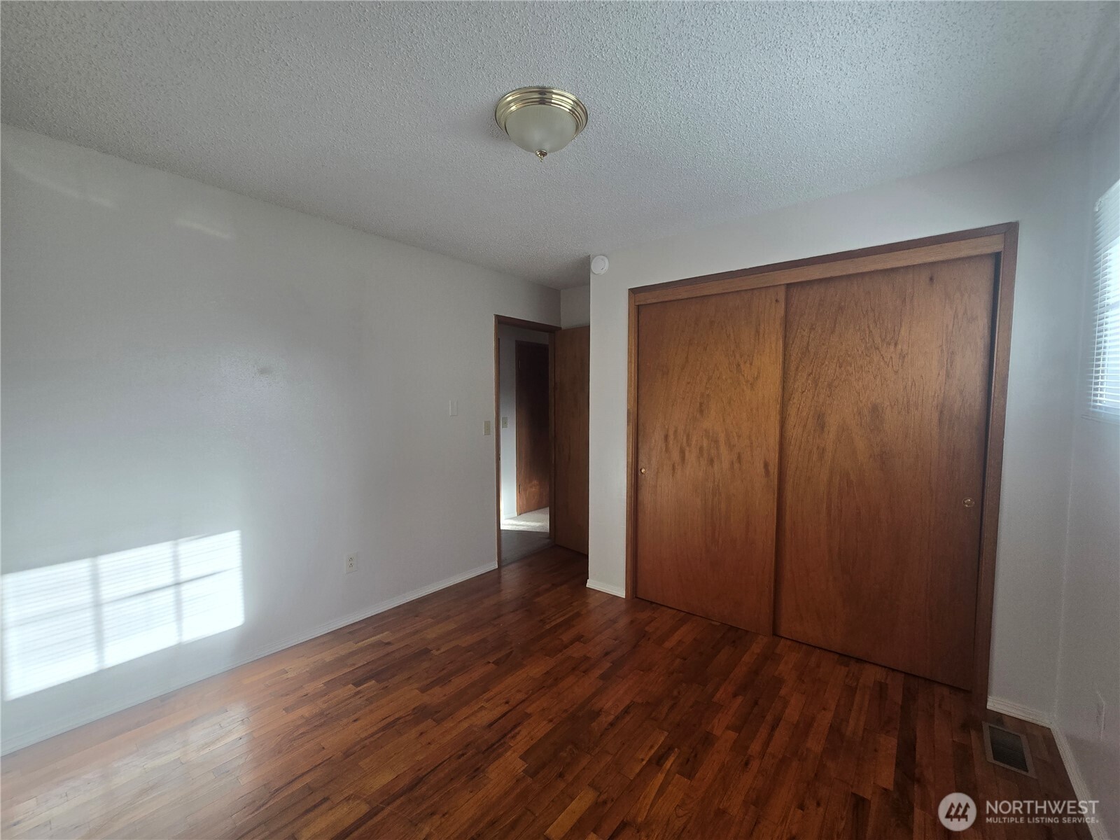 371 Se Evergreen Loop Property Photo 30