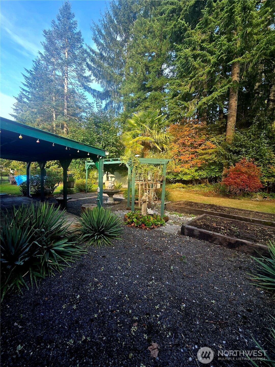 371 Se Evergreen Loop Property Photo 36