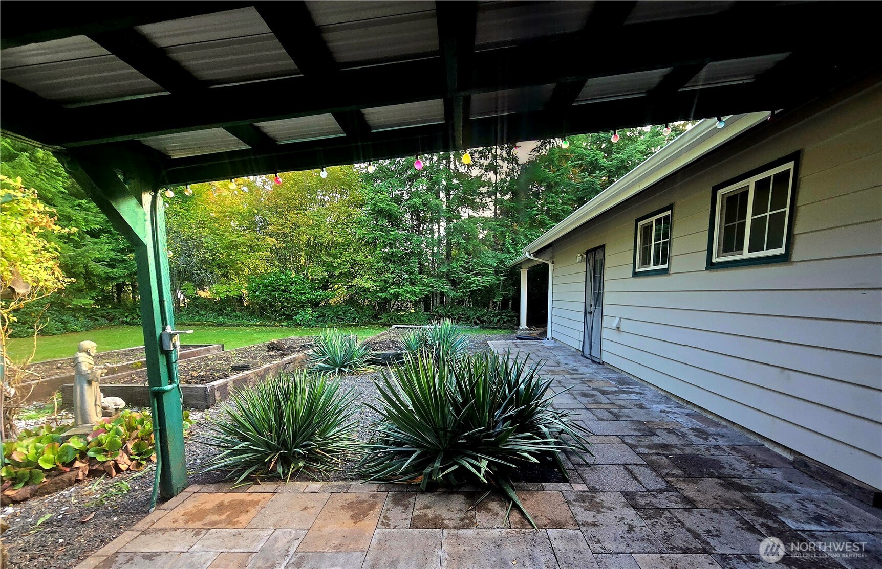 371 Se Evergreen Loop Property Photo 40