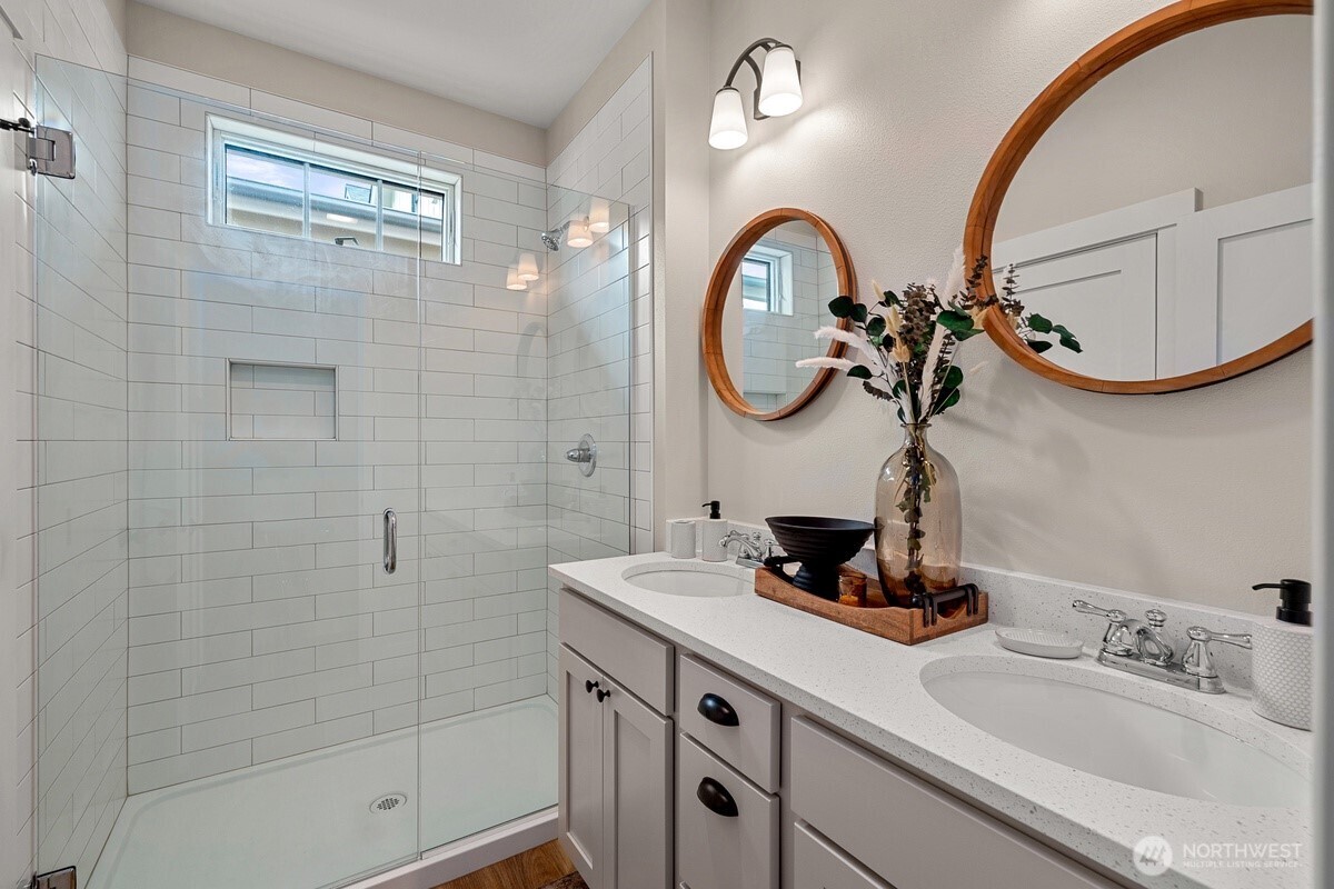 445 E Compass Street Property Photo 19