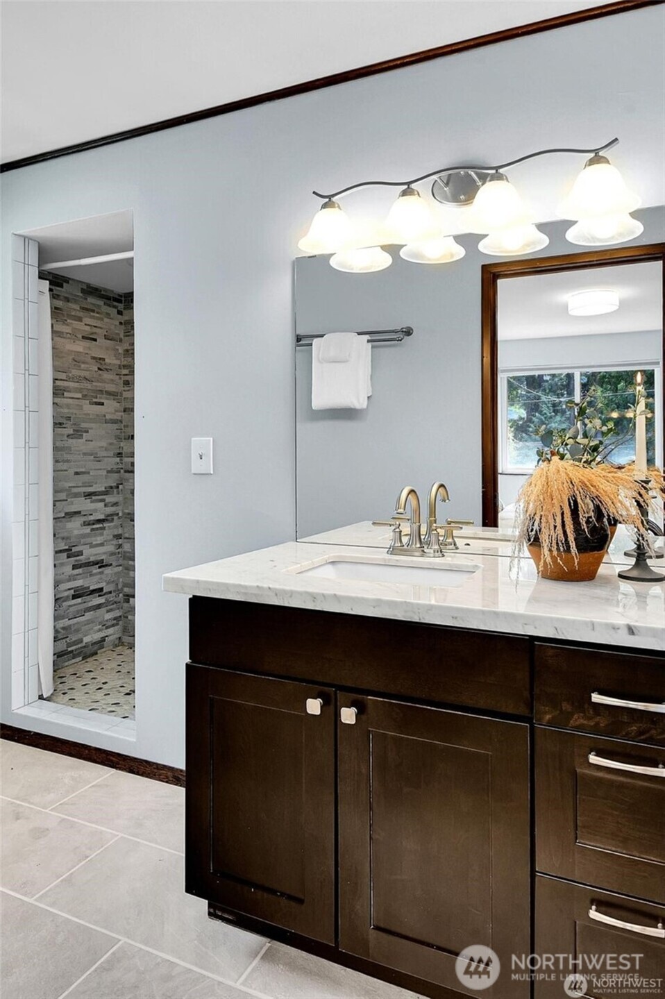 3730 Ne 194th Street Property Photo 12
