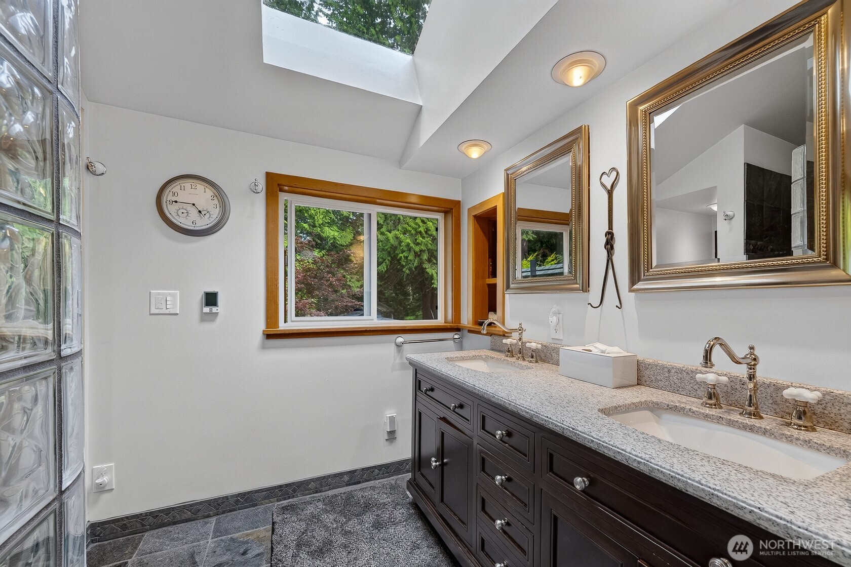 2201 30th Street Property Photo 23