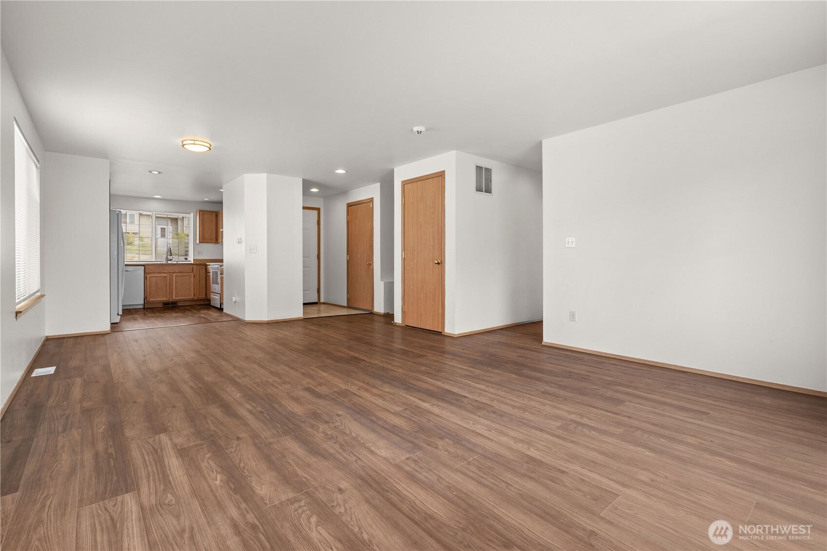 13716 21st Avenue Property Photo 4