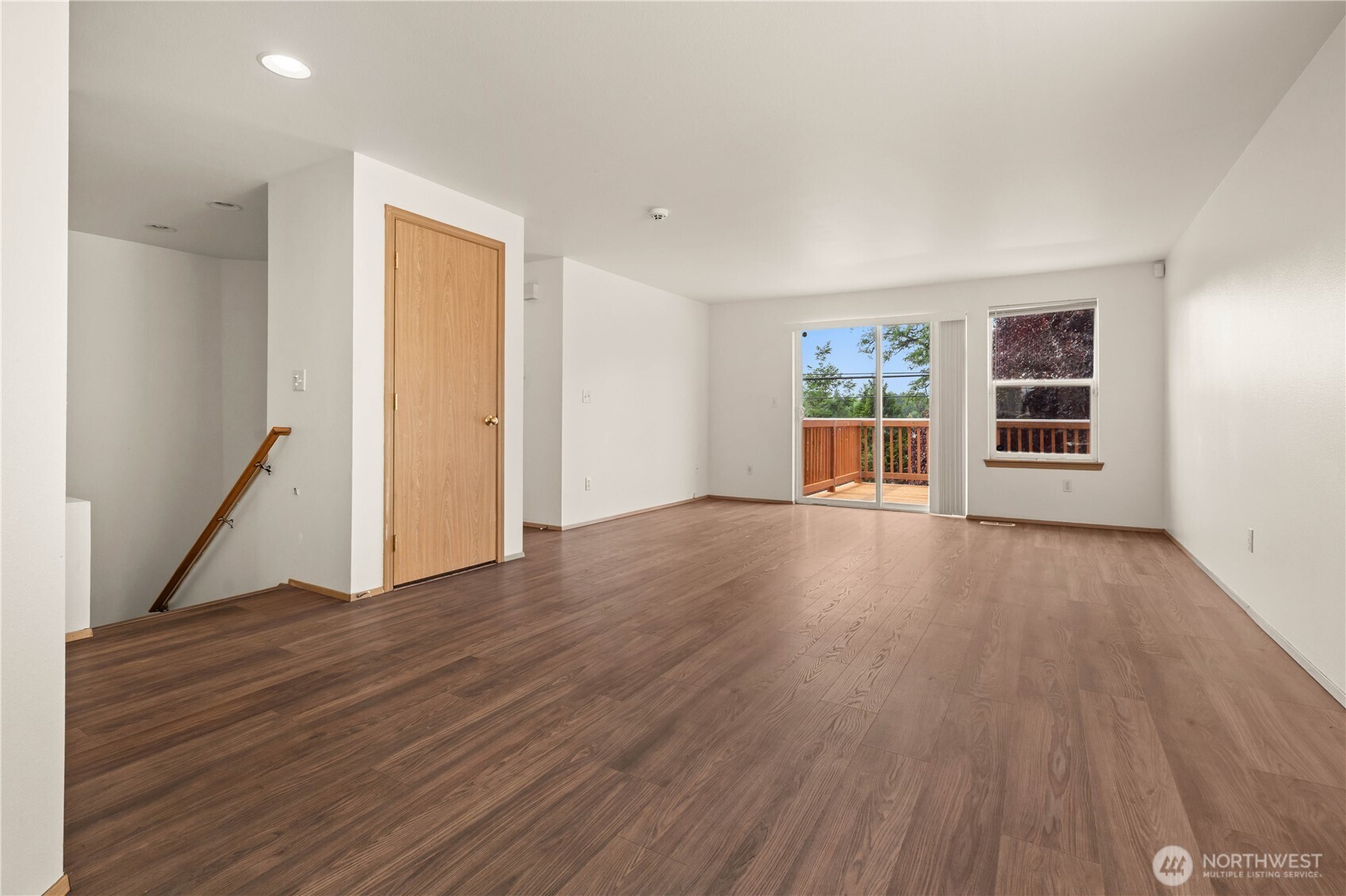 13716 21st Avenue Property Photo 6