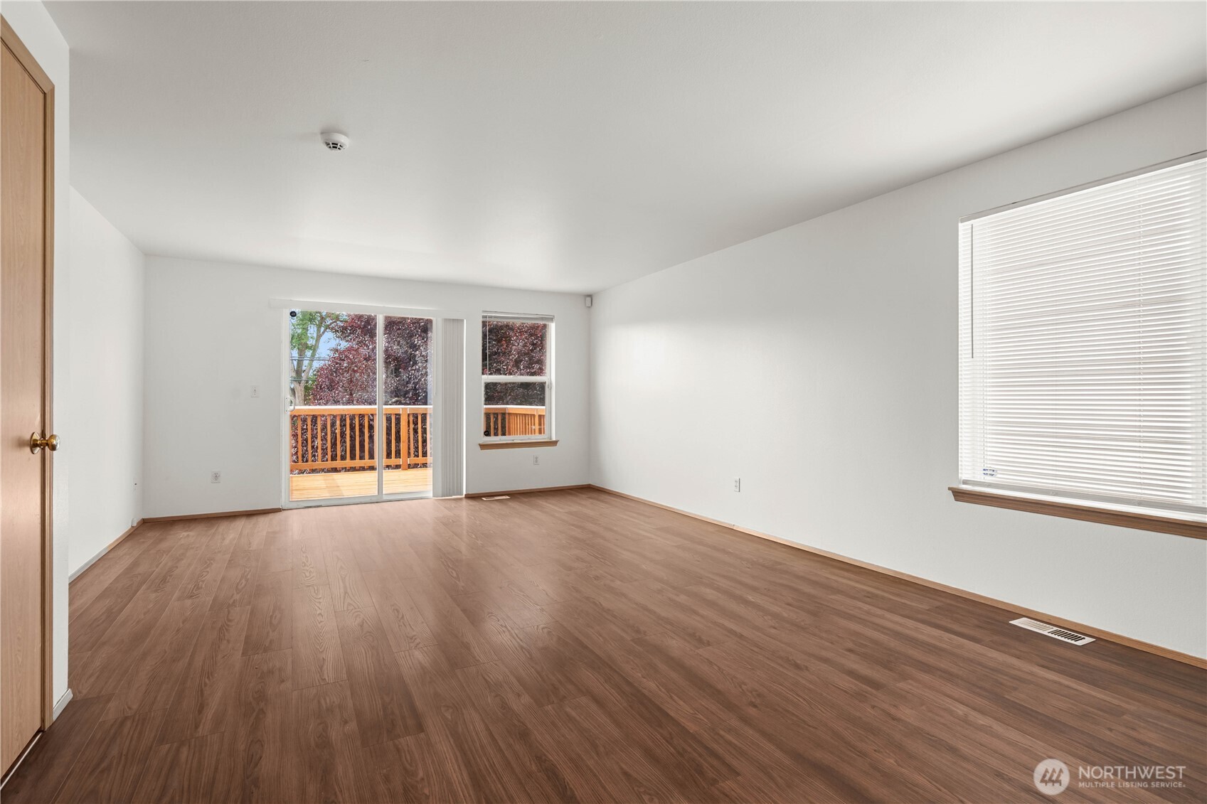13716 21st Avenue Property Photo 9
