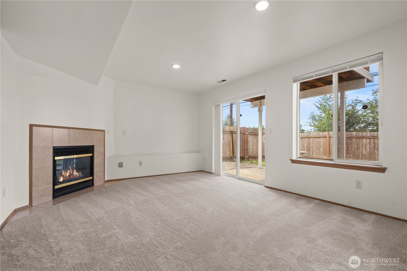 13716 21st Avenue Property Photo 24