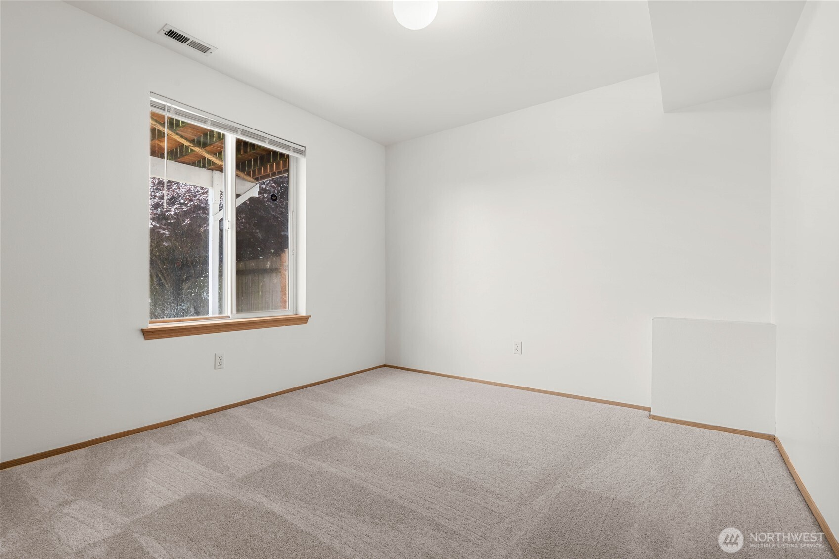13716 21st Avenue Property Photo 27