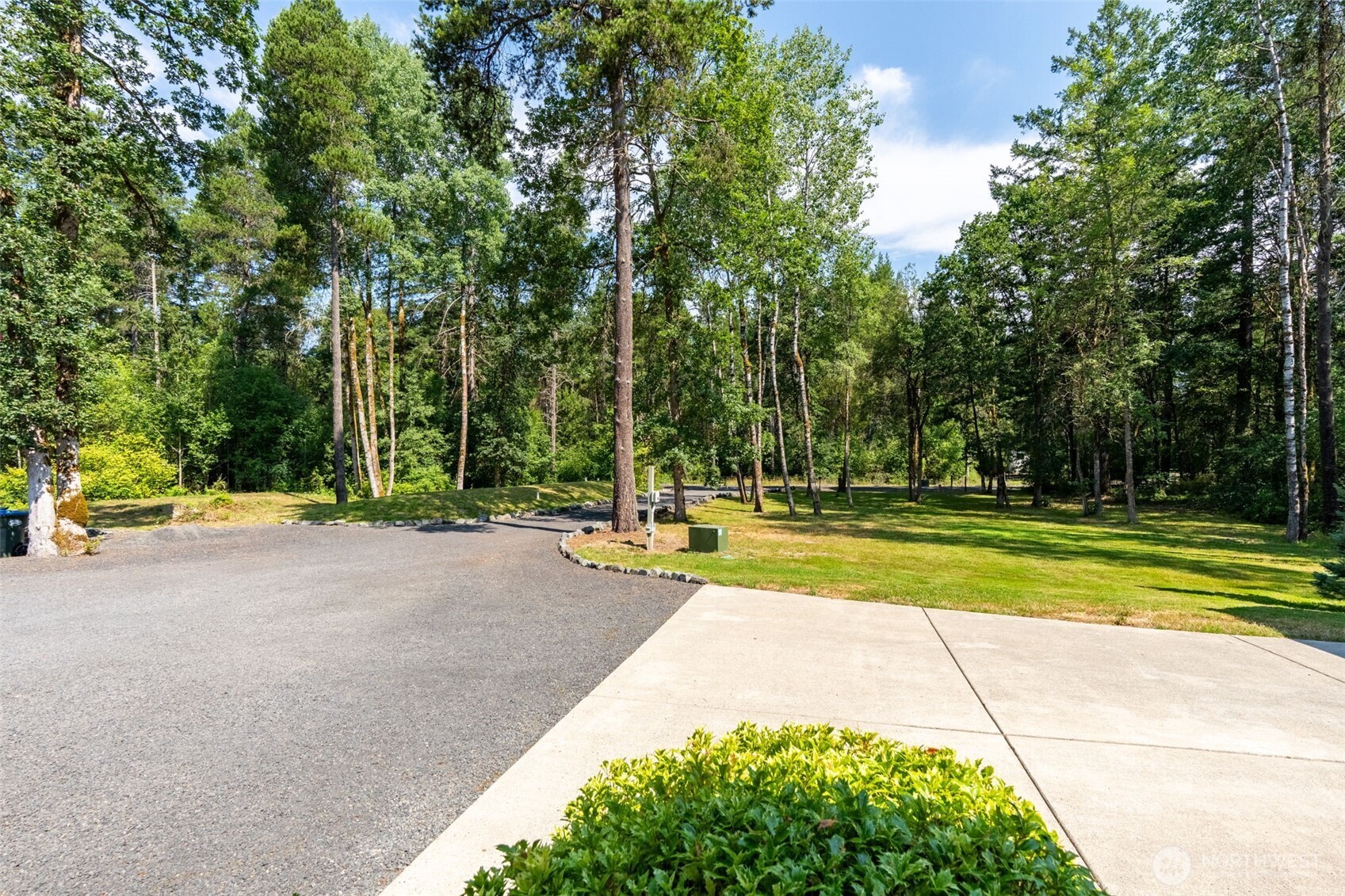 190 Gray Road Property Photo 8