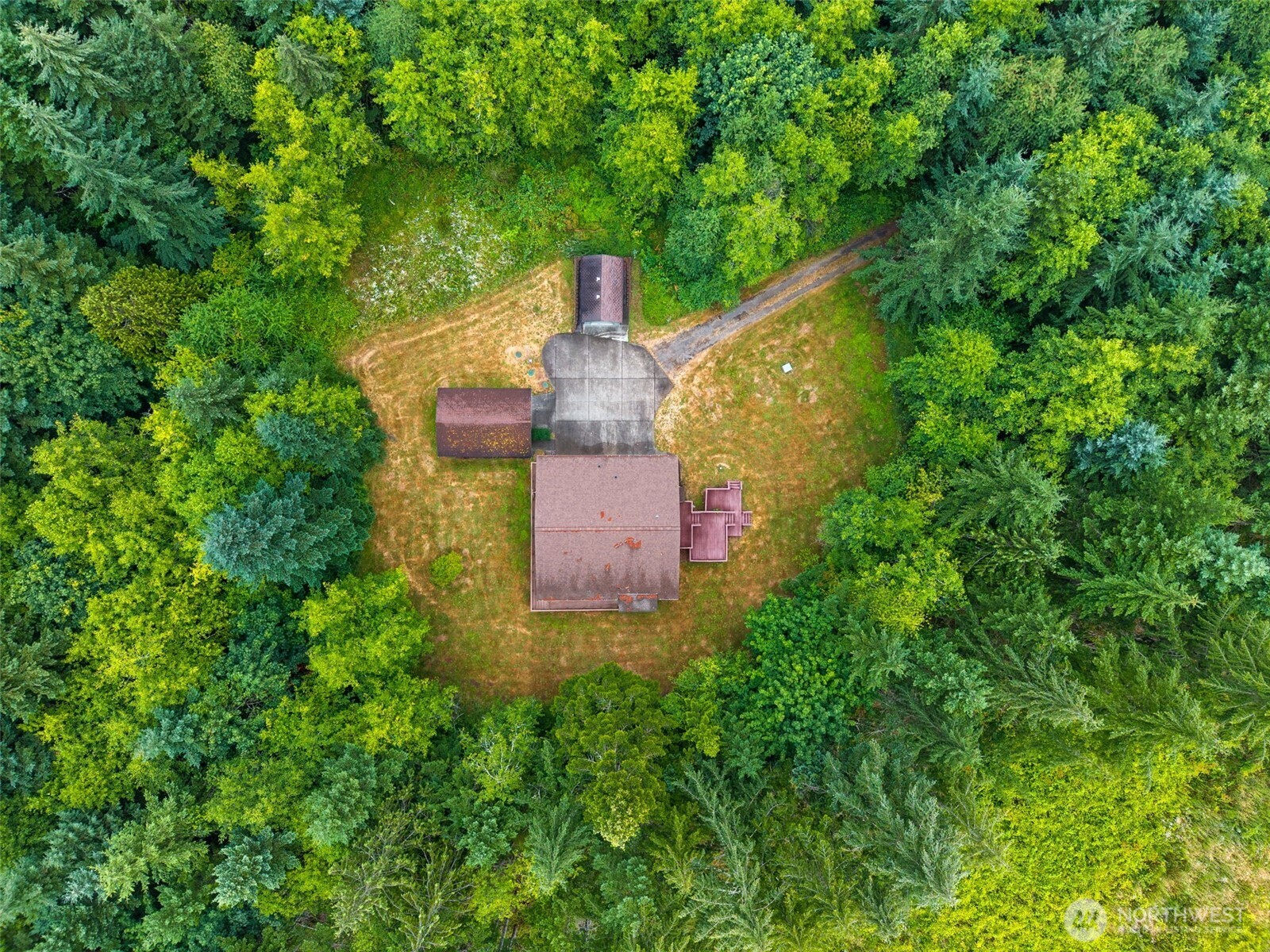 1438 Brown Road Property Photo 6