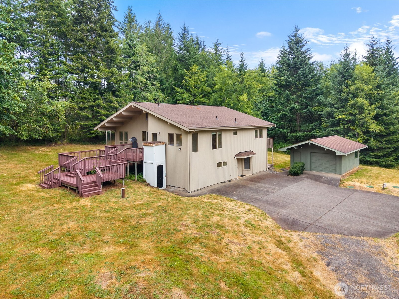 1438 Brown Road Property Photo 9