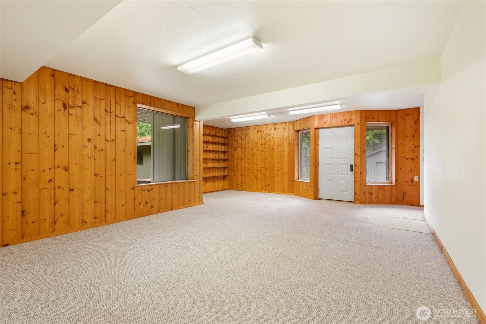 1438 Brown Road Property Photo 11