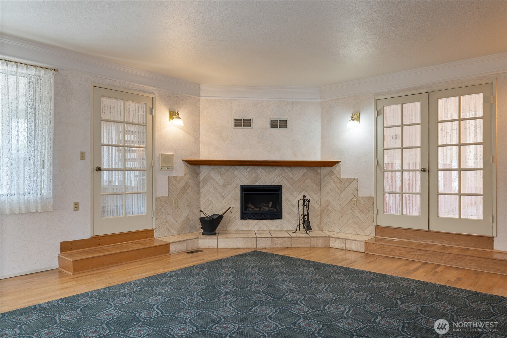 4505 72nd Street Property Photo 5
