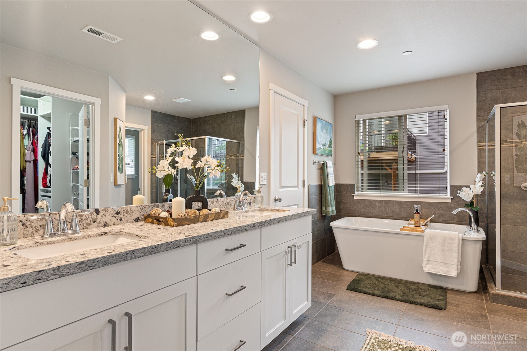 3520 192nd Place Property Photo 17