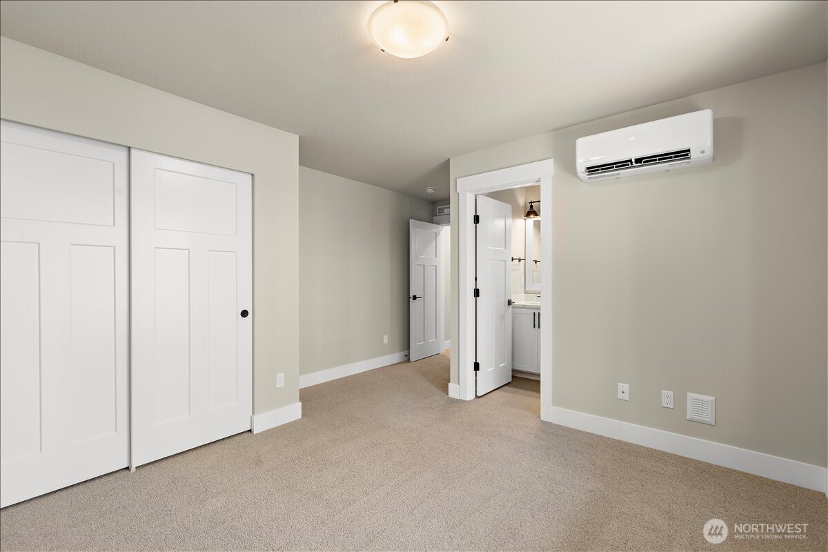 229 156th Place Mg 06 Property Photo 6