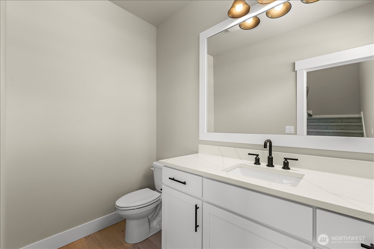 229 156th Place Mg 06 Property Photo 10