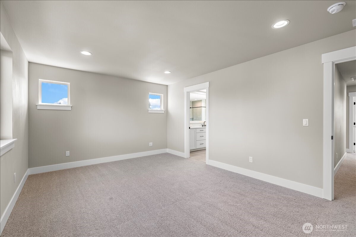 229 156th Place Mg 06 Property Photo 25
