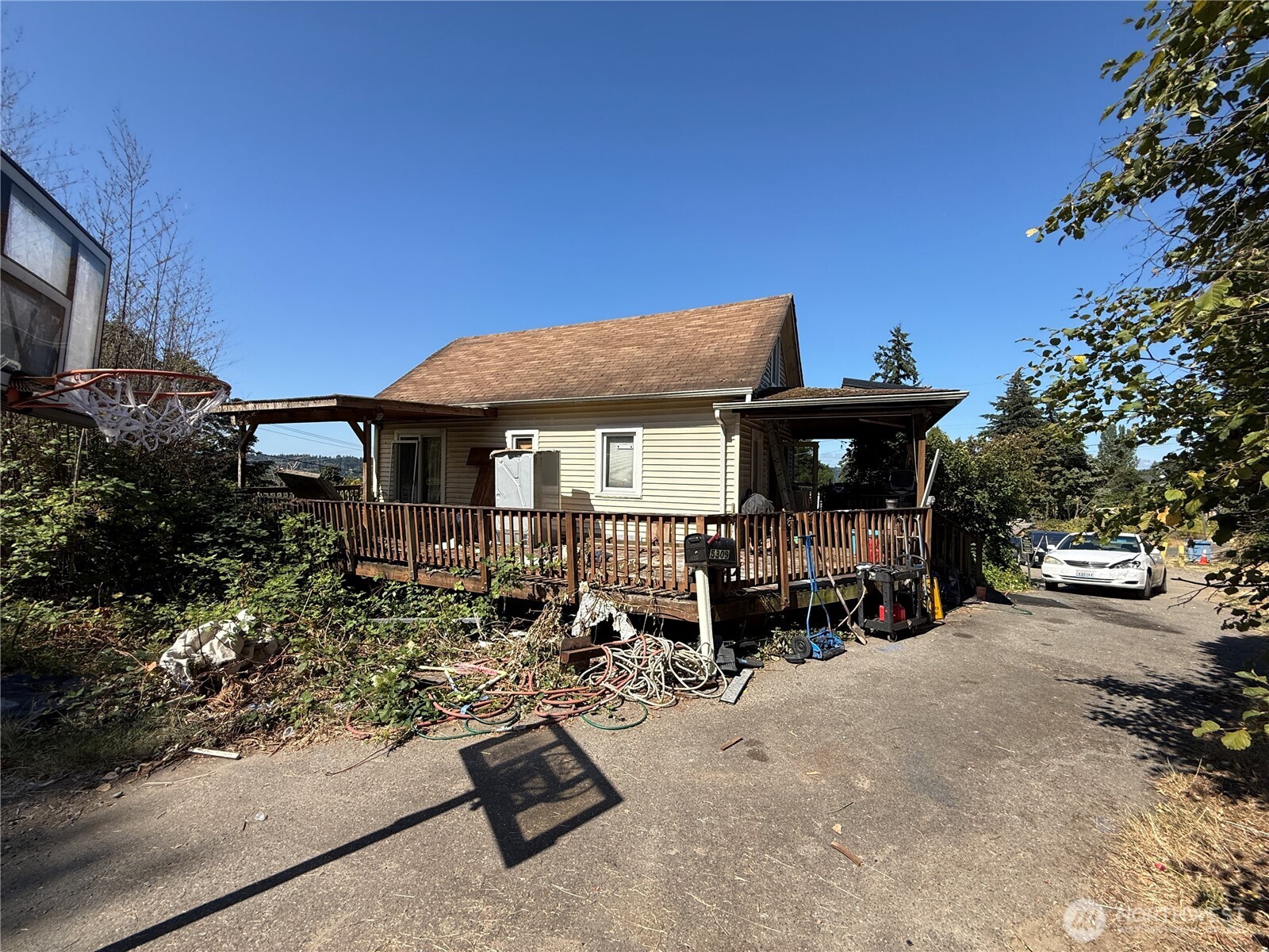 5309 S Augusta Street Property Photo 20