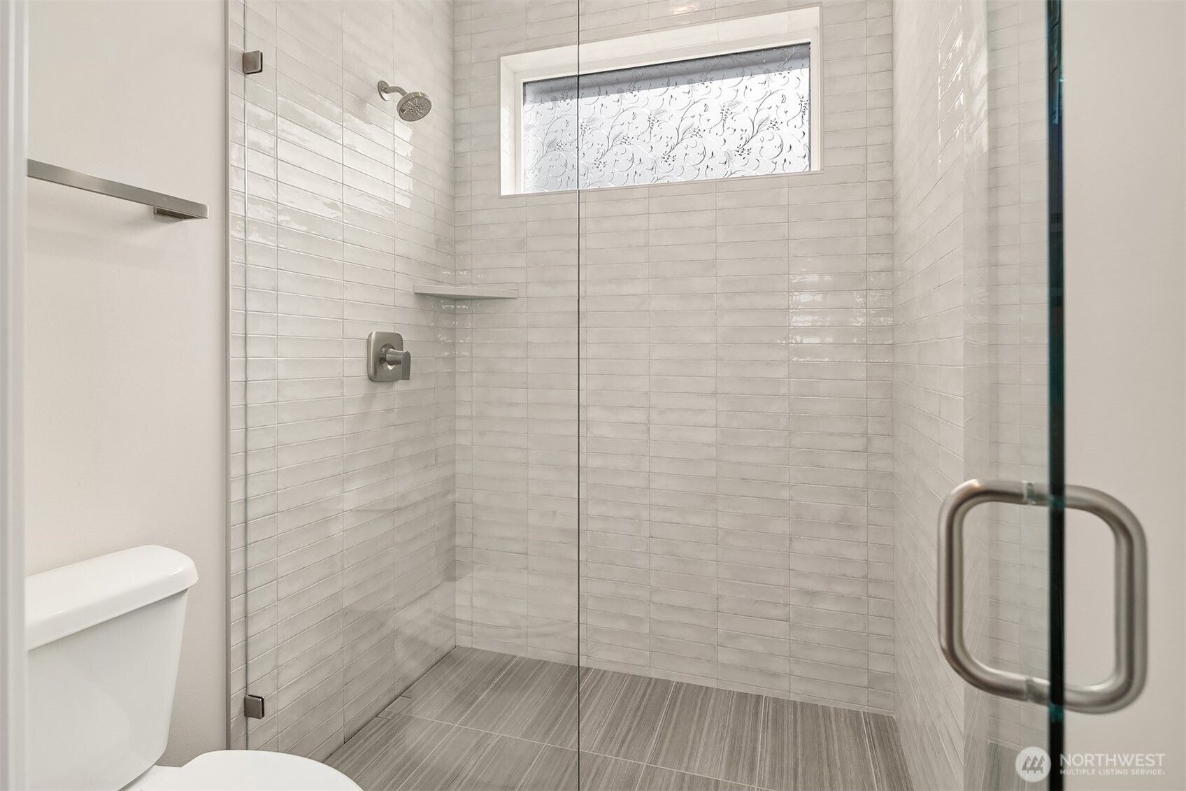 419 Rockefeller Avenue Property Photo 12