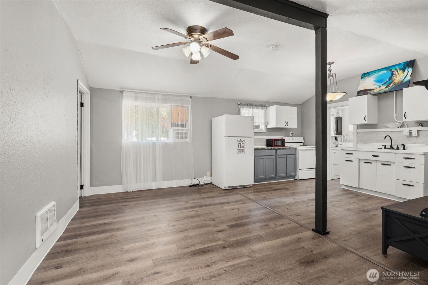 1131 J Street Property Photo 18