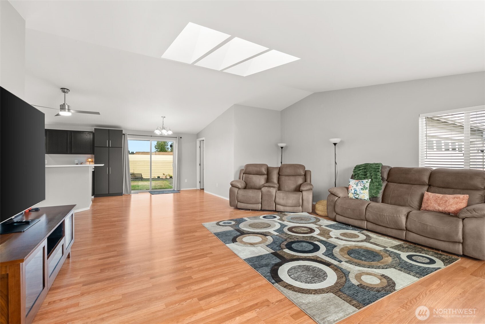 113 Karen Court Property Photo 6
