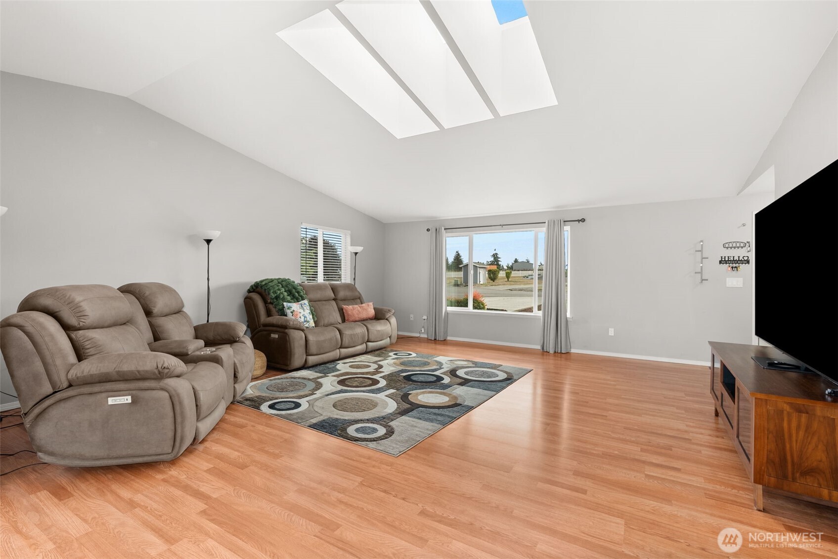 113 Karen Court Property Photo 7