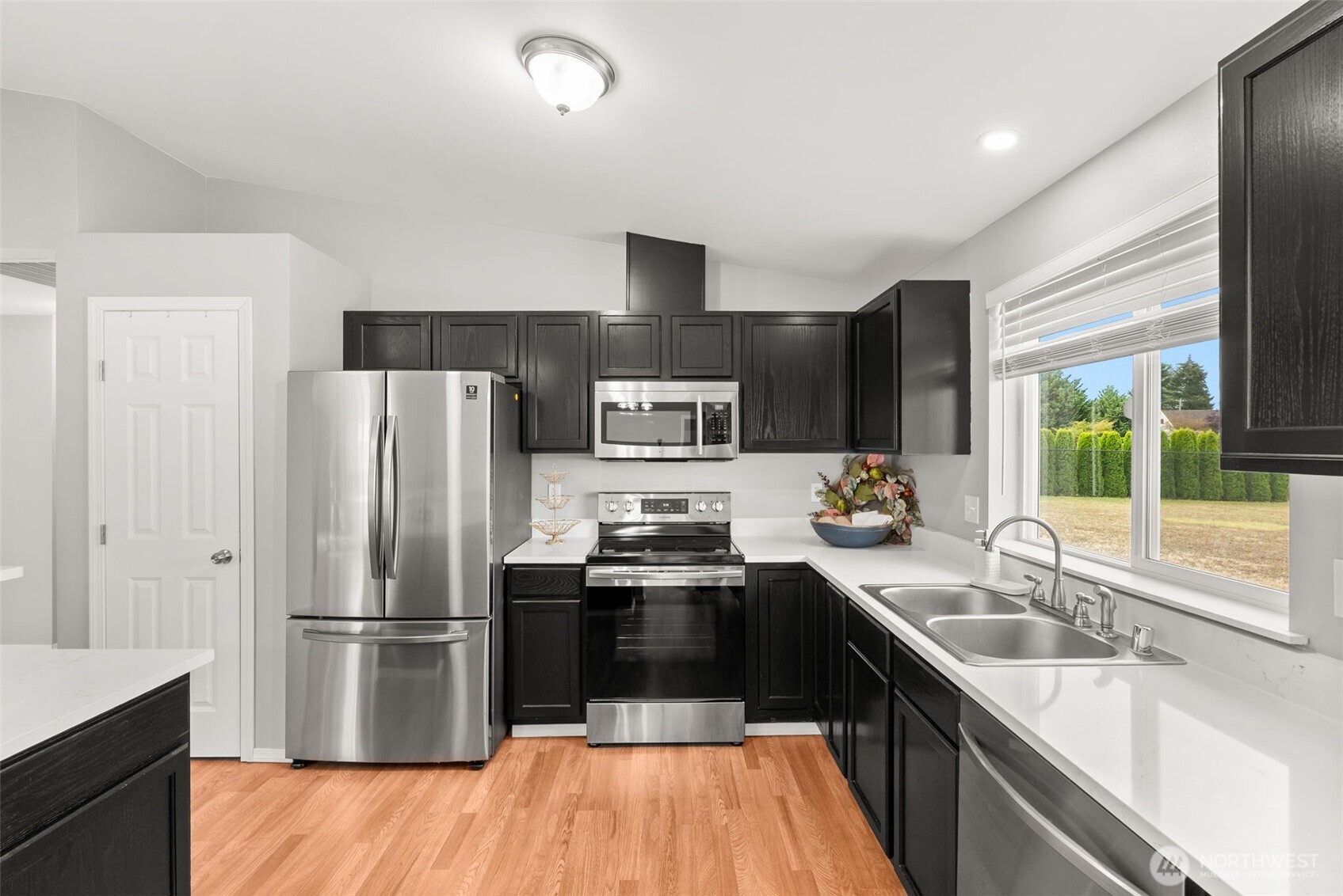 113 Karen Court Property Photo 11
