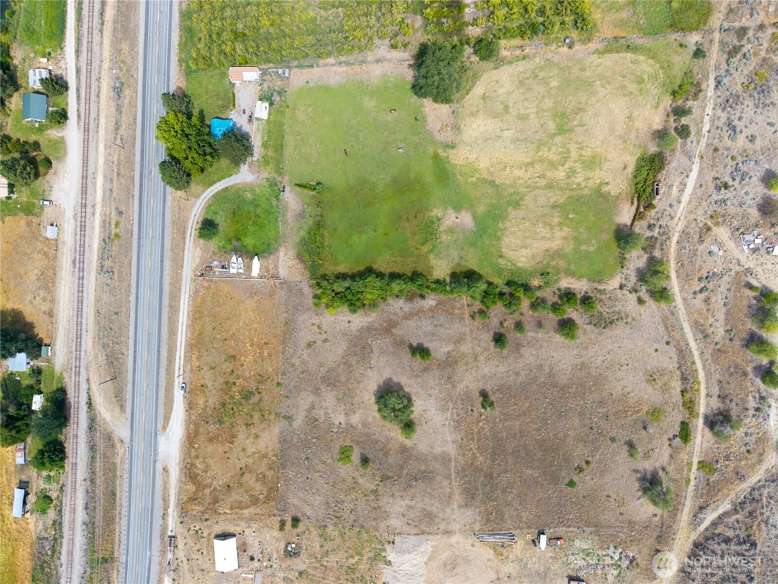 31952 A Highway 97 Property Photo 36