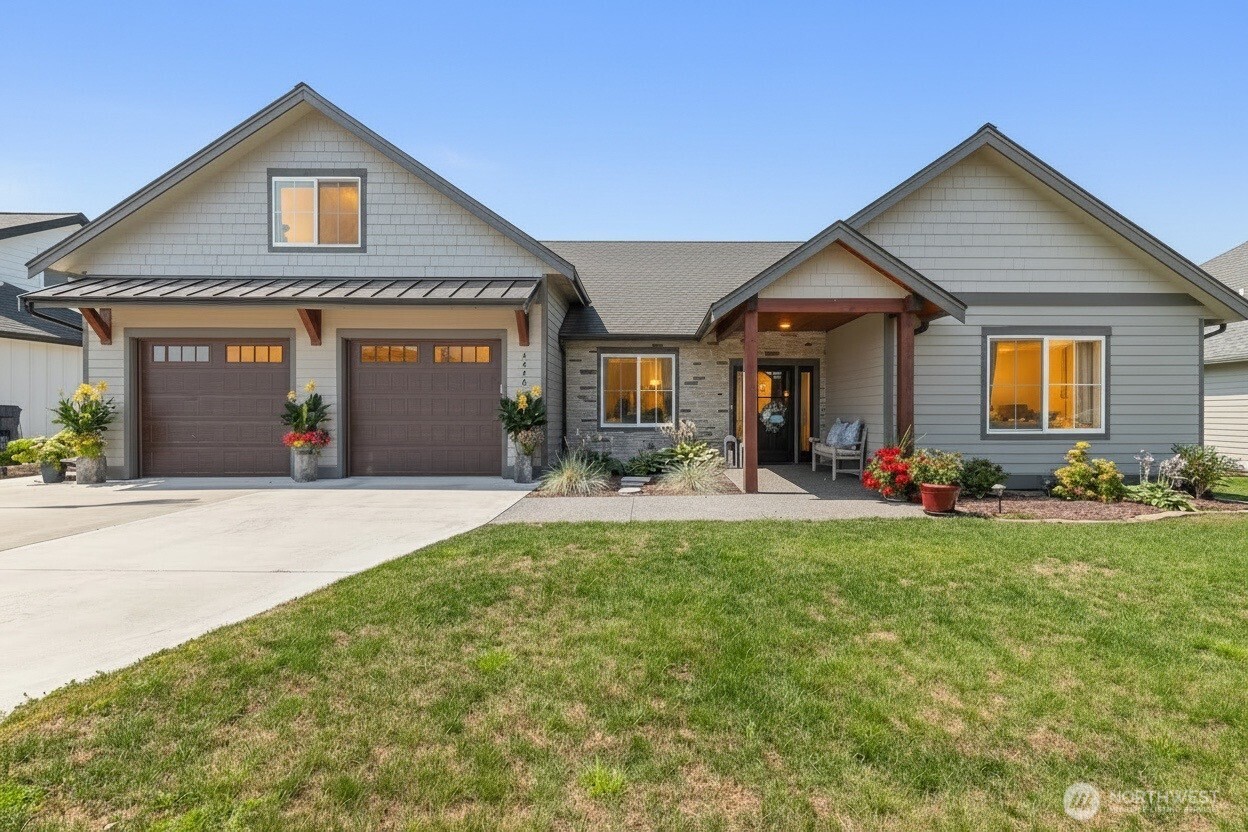 2240 Berryman Loop Property Photo 1