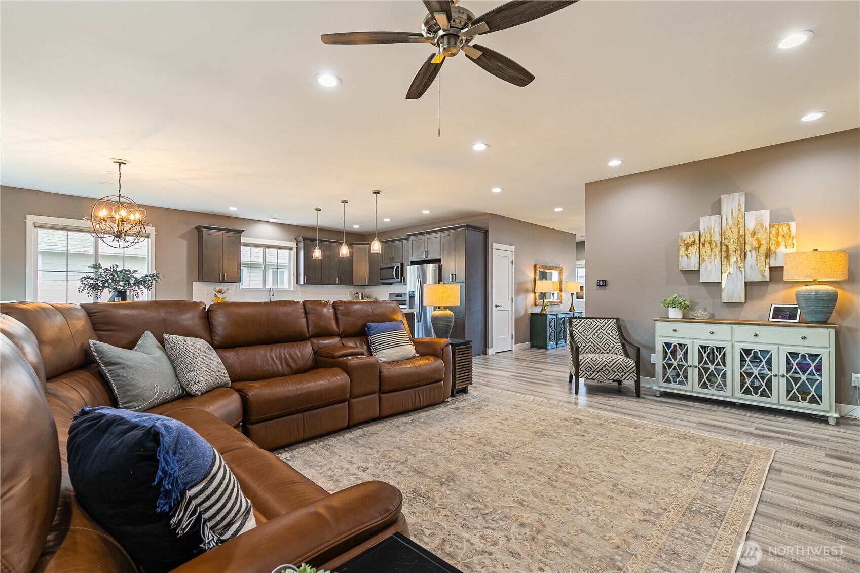 2240 Berryman Loop Property Photo 11
